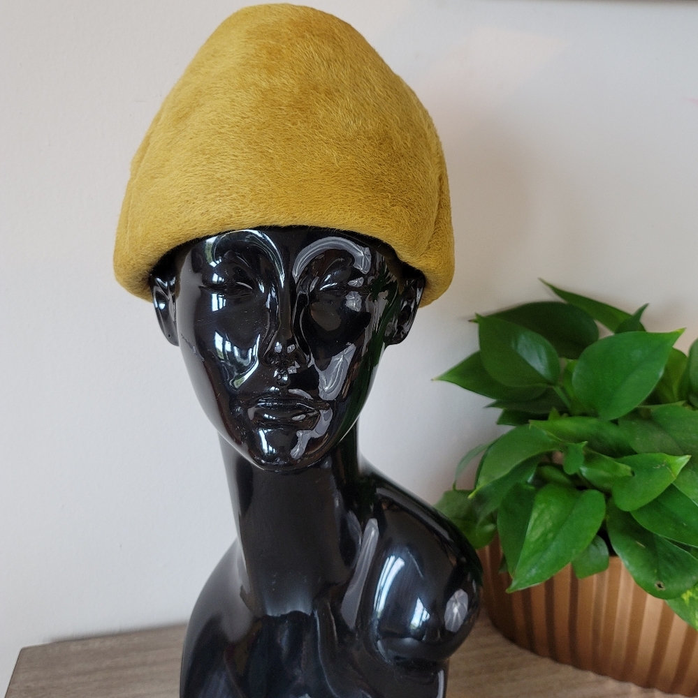 VTG 60s Miss Dior Structured Gumdrop Hat - Picture 3 of 13